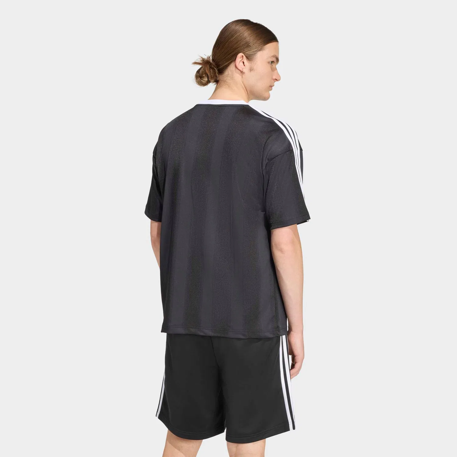 Мужская свободная футболка с круглым вырезом Adidas Originals, Black — фото 2