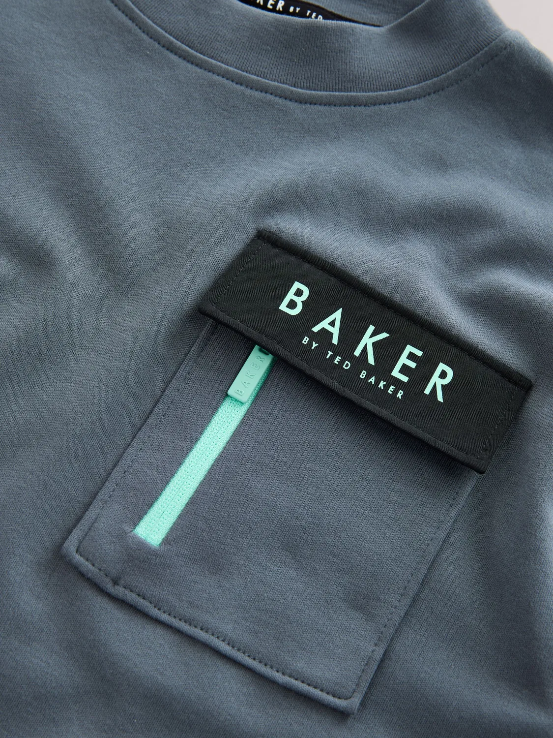 Футболка с накладным карманом, свободная Baker by Ted Baker, серый — фото 4