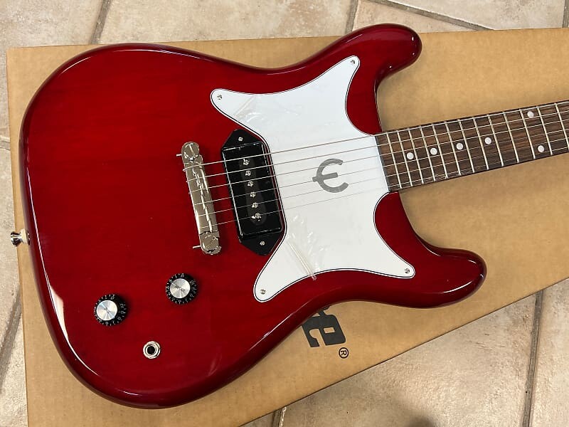 

Электрогитара Epiphone Coronet Cherry Epiphone Coronet Electric Guitar Cherry