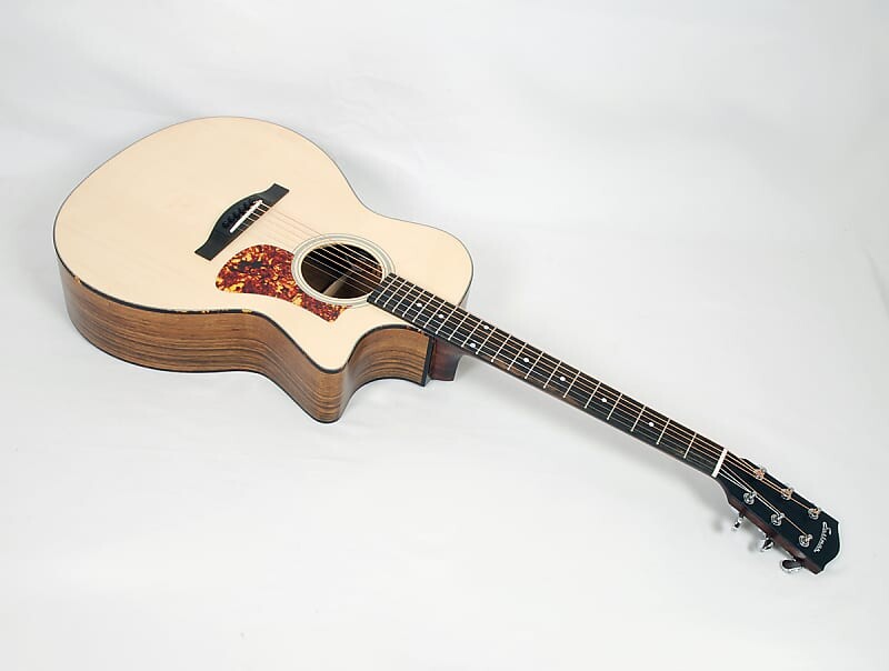 

Акустическая гитара Eastman AC222CE-OV Solid Ovangkol Spruce Grand Auditorium With Electronics #51369 @ LA Guitar Sales