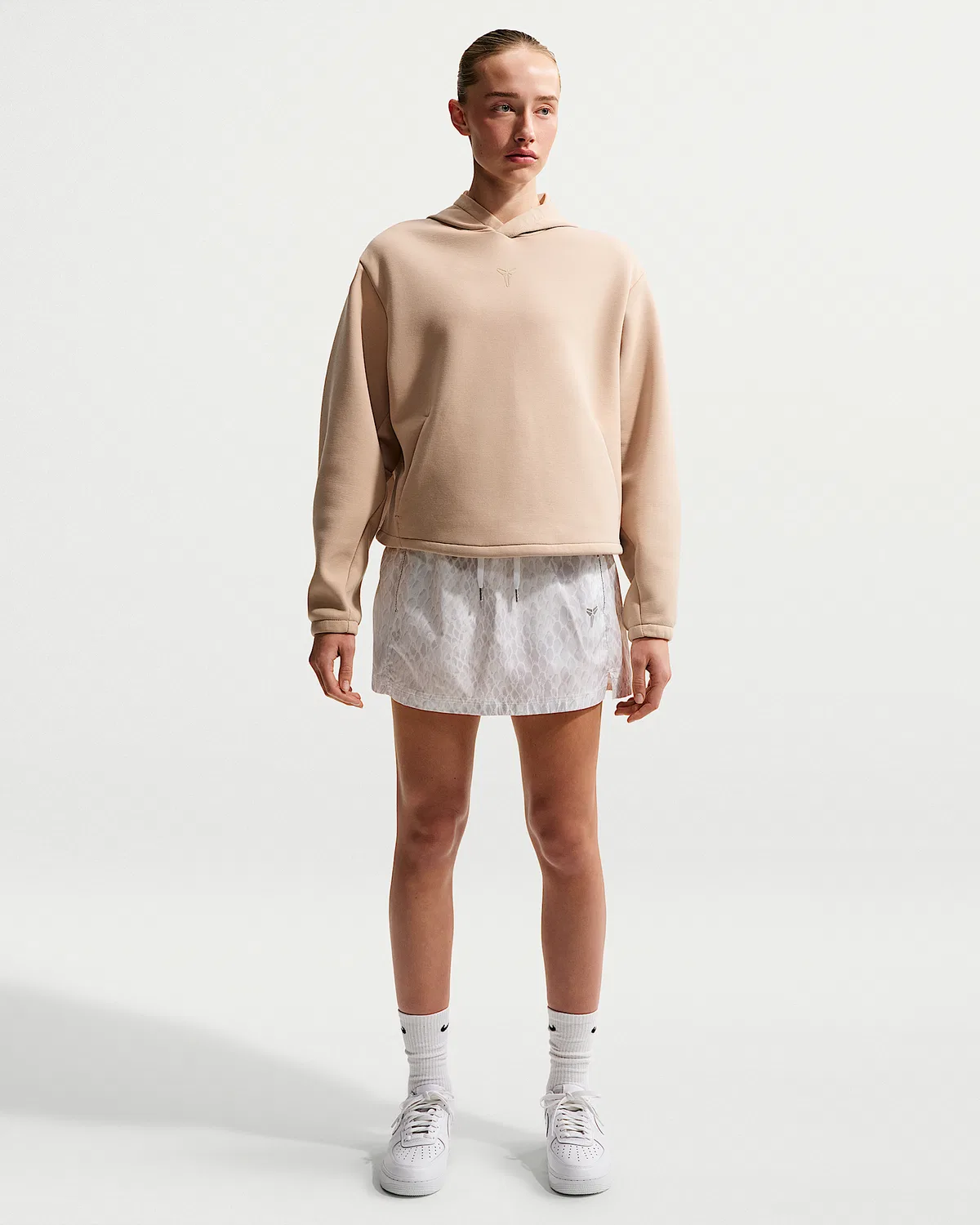 Женская баскетбольная худи Kobe Dri-FIT, Linen/Linen — фото 4