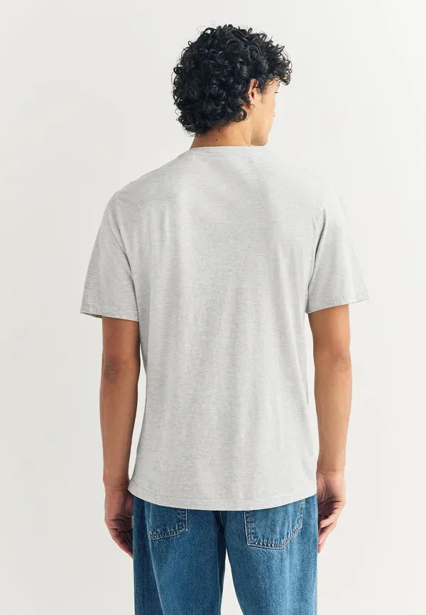 Футболка с круглым вырезом Essential crew neck t-shirt regular fit Next, Light Grey Marl, светло-серый — фото 3