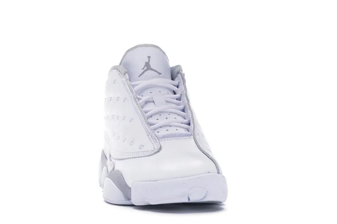 Детские кроссовки Lifestyle с низким верхом Jordan 13 Retro Low Pure Platinum Jordan, White/Metallic Silver — фото 2