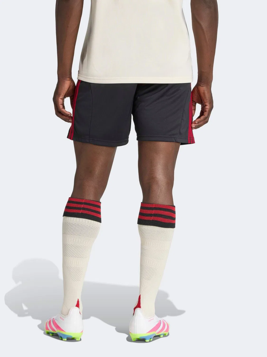 Шорты футбольные Liverpool FC Away adidas, черный — фото 2