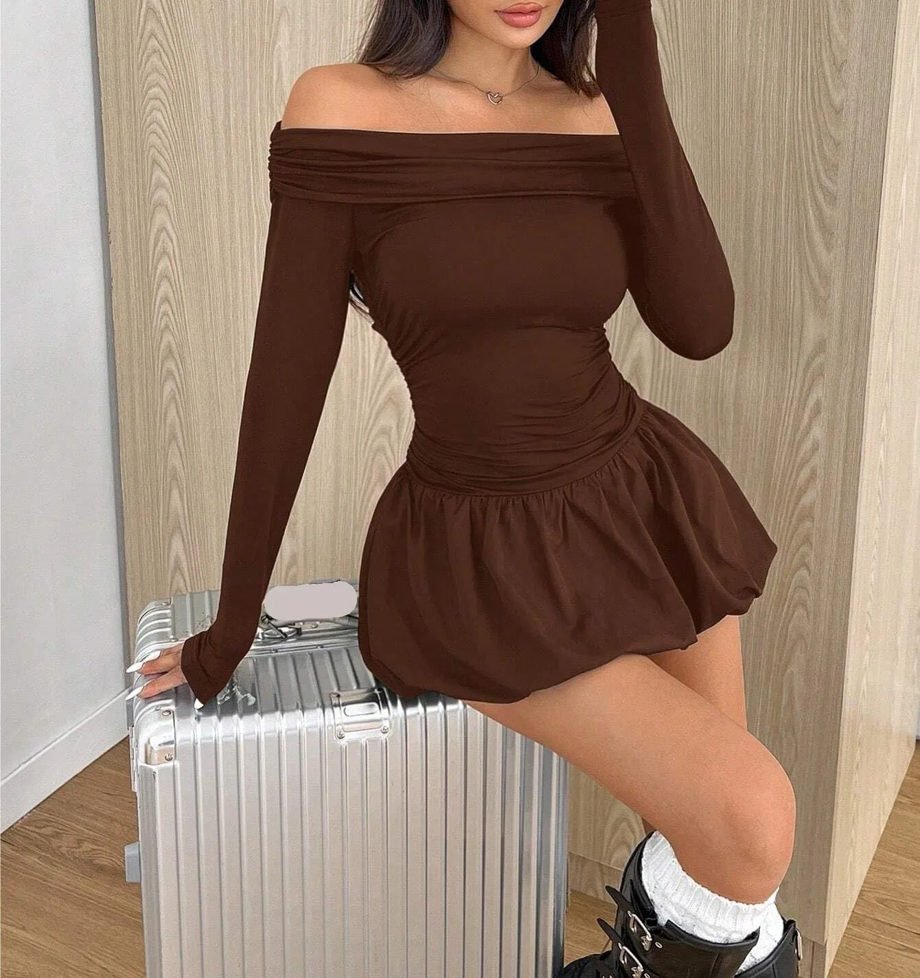 Женское мини-платье А-силуэта с воланами One Shoulder, Coffee Brown — фото 4