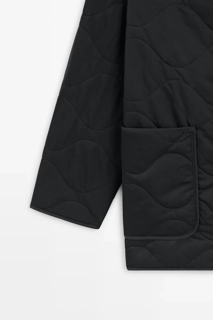 Пальто Massimo Dutti Lightweight Quilted With High Collar, черный — фото 4