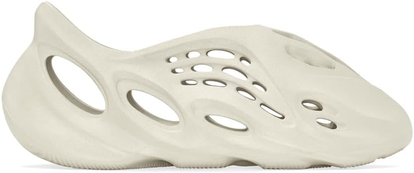 

Мужские слипоны-сандалии adidas Yeezy Foam RNR, Sand/Sand/Sand