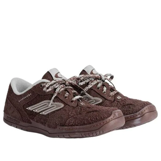 Кроссовки Balenciaga Hamptons из замши, цвет «темно-коричневый серый» 841765WHPSU2290WHITE — фото 4
