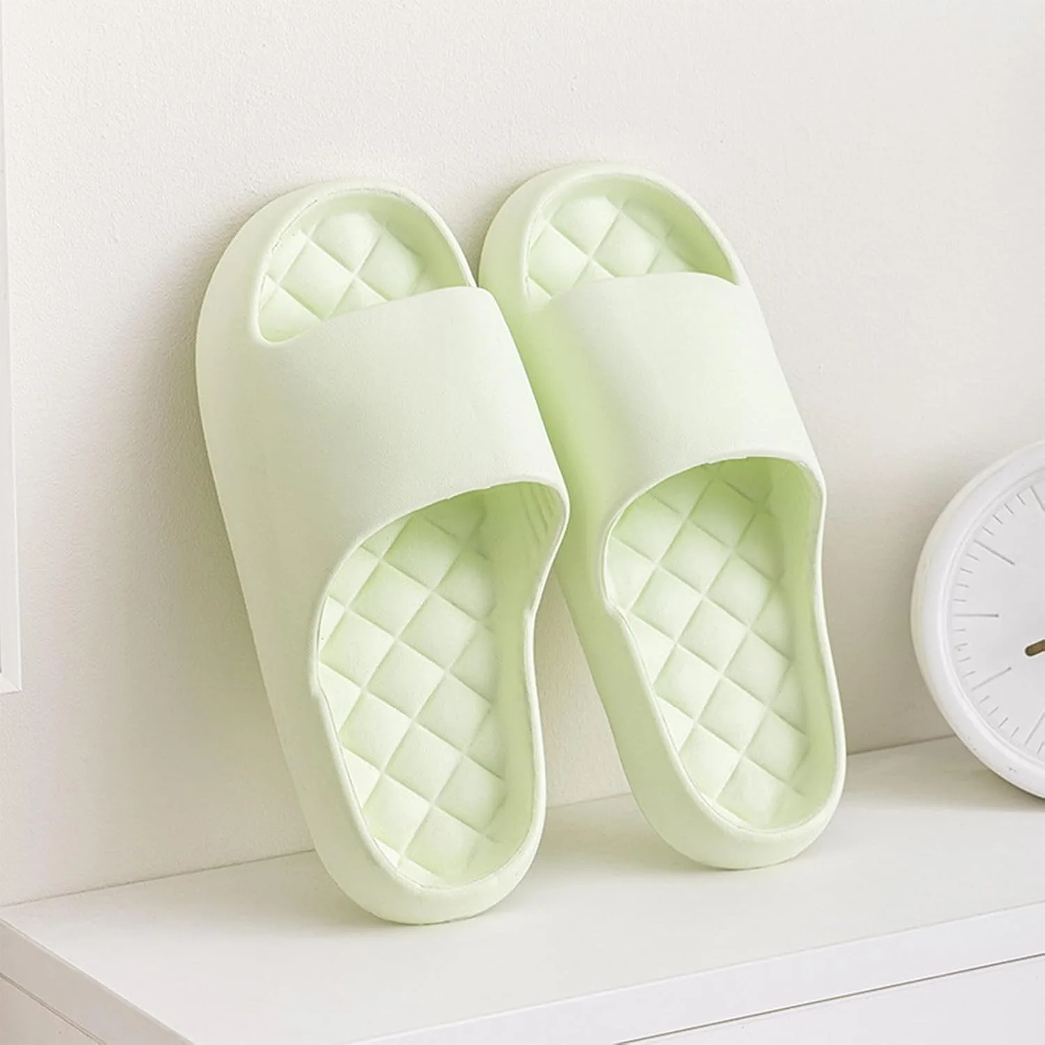 Предлагаем обувь Cloud Shoes унисекс, тапочки мужские и женские, домашние удобные тапочки для душа и ванны, летние мягкие сандалии, уютные шлепанцы, дышащие садовые тапочки Woxihuan, зеленый — фото 2