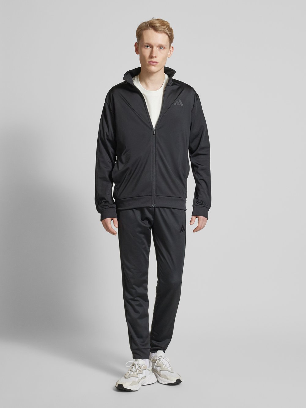 

Толстовка с воротником-стойкой ADIDAS SPORTSWEAR, черный