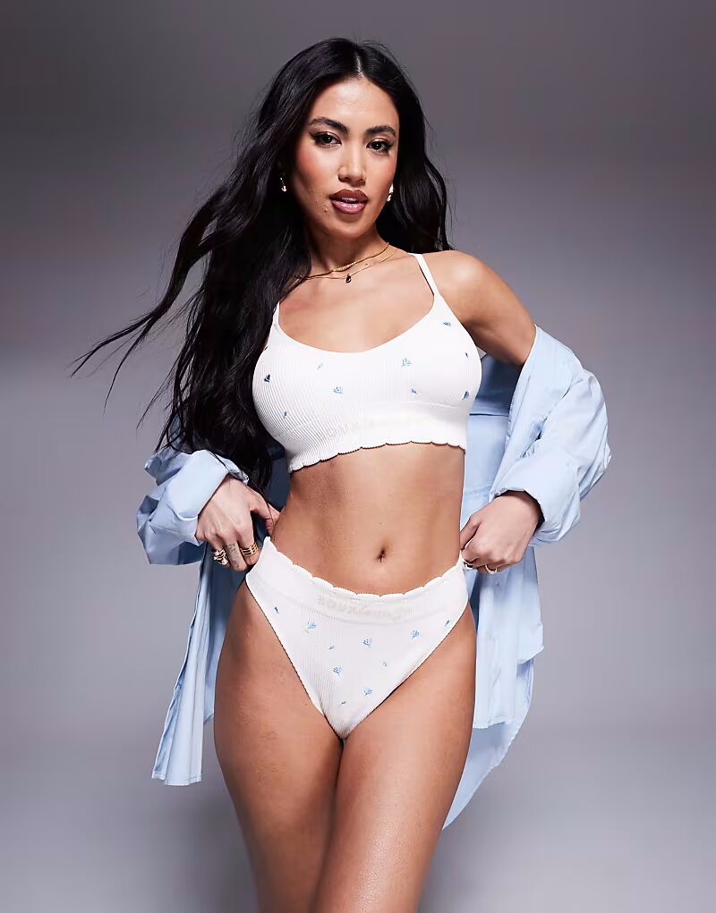 

Бюстгальтер-бралетт с цветочной вышивкой цвета слоновой кости Boux Avenue