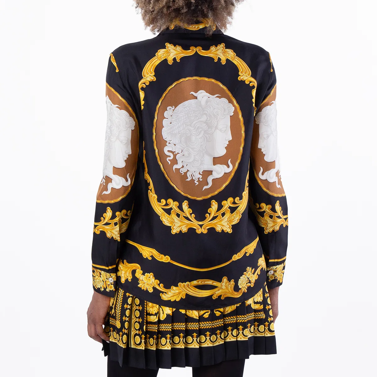 Рубашка на пуговицах с принтом Cameo Silk Versace, Black/Gold — фото 4