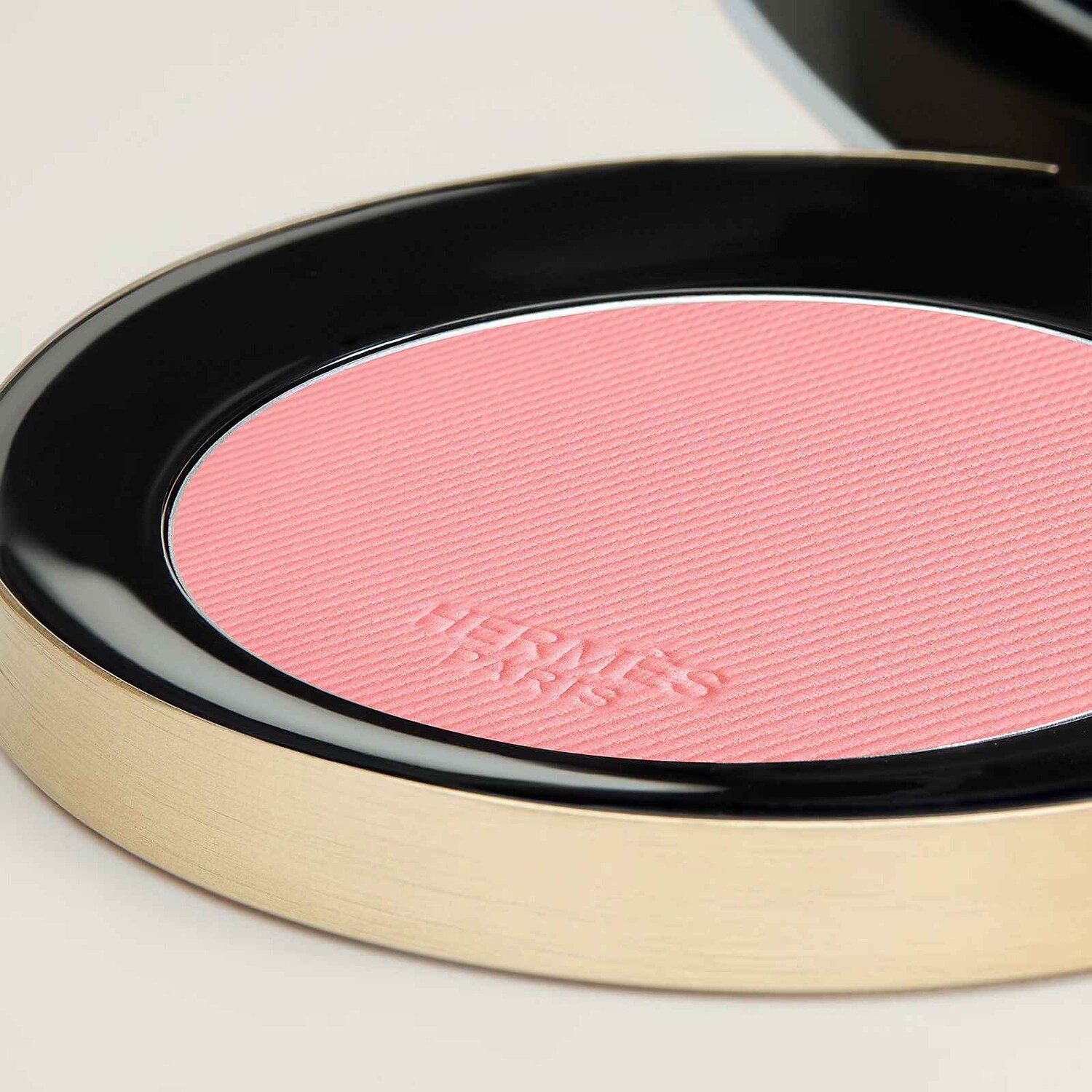 Румяна Hermès Rose Silky Powder, 28 Rose Plume, 6 гр. — фото 4