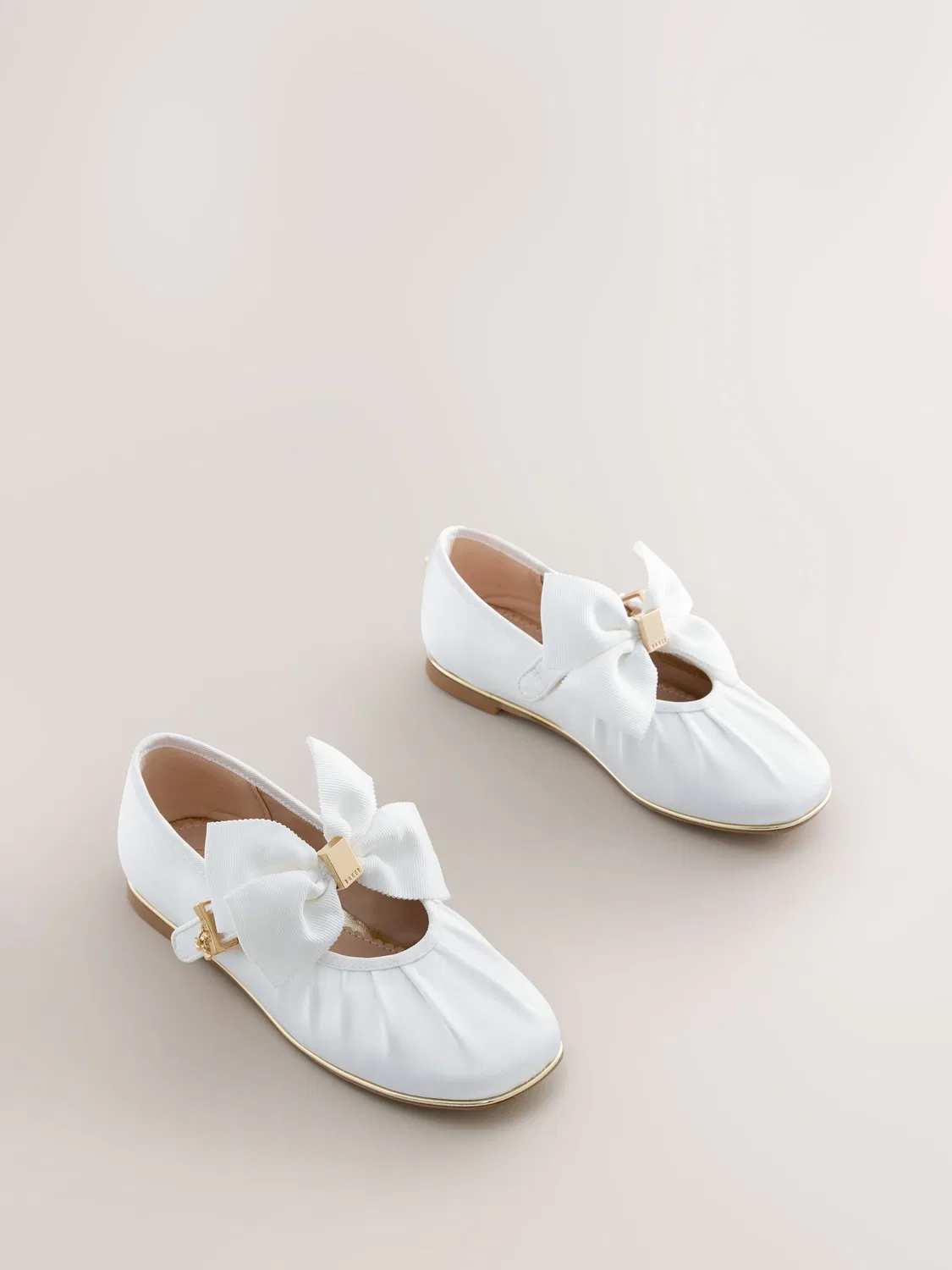 Туфли Мэри Джейн с бантом Baker by Ted Baker, цвет слоновая кость