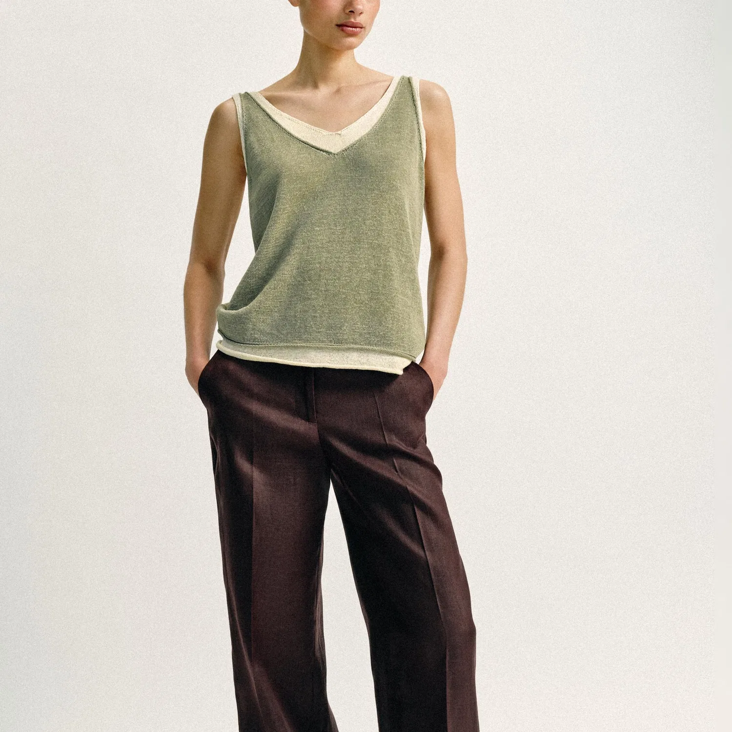 Женский топ-безрукавка с V-образным вырезом Khaki ZARA — фото 4