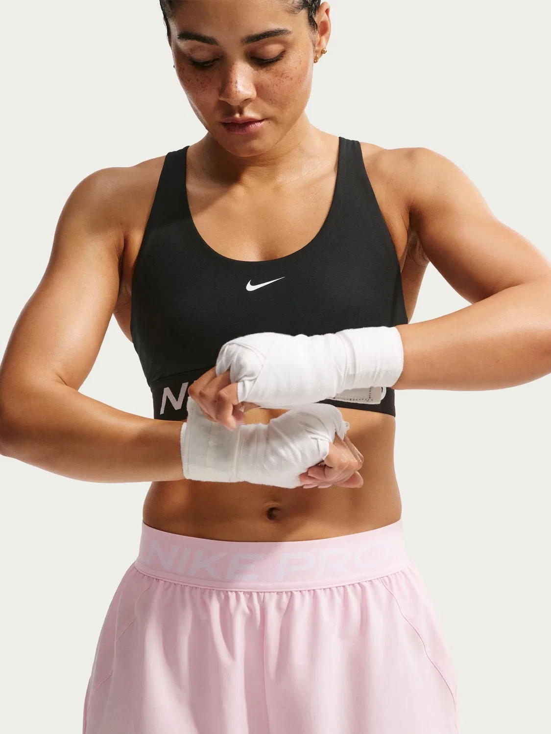 Шорты Nike Pro Dri-FIT средней посадки с вкладышем Nike, Pink Foam — фото 4