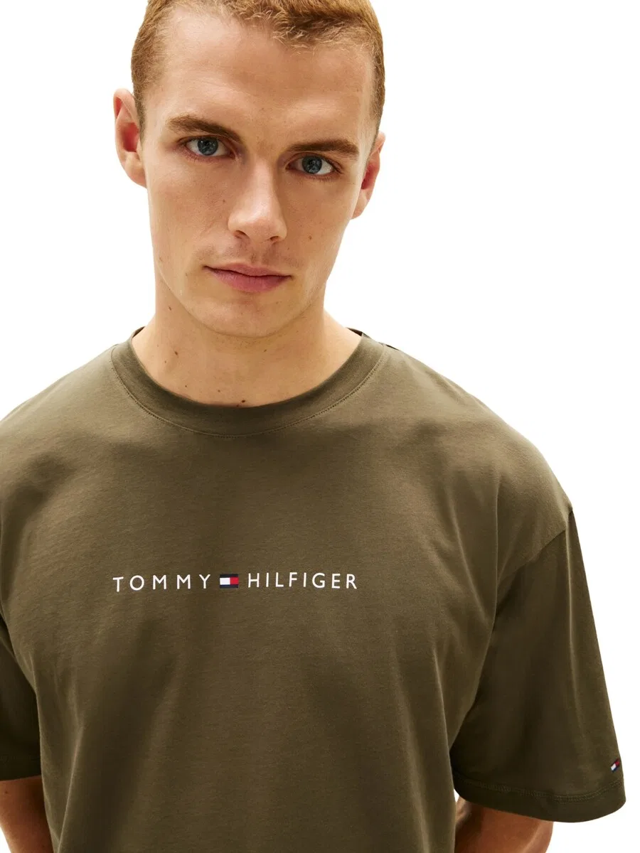 Футболка TOMMY HILFIGER темно-зеленого цвета — фото 3