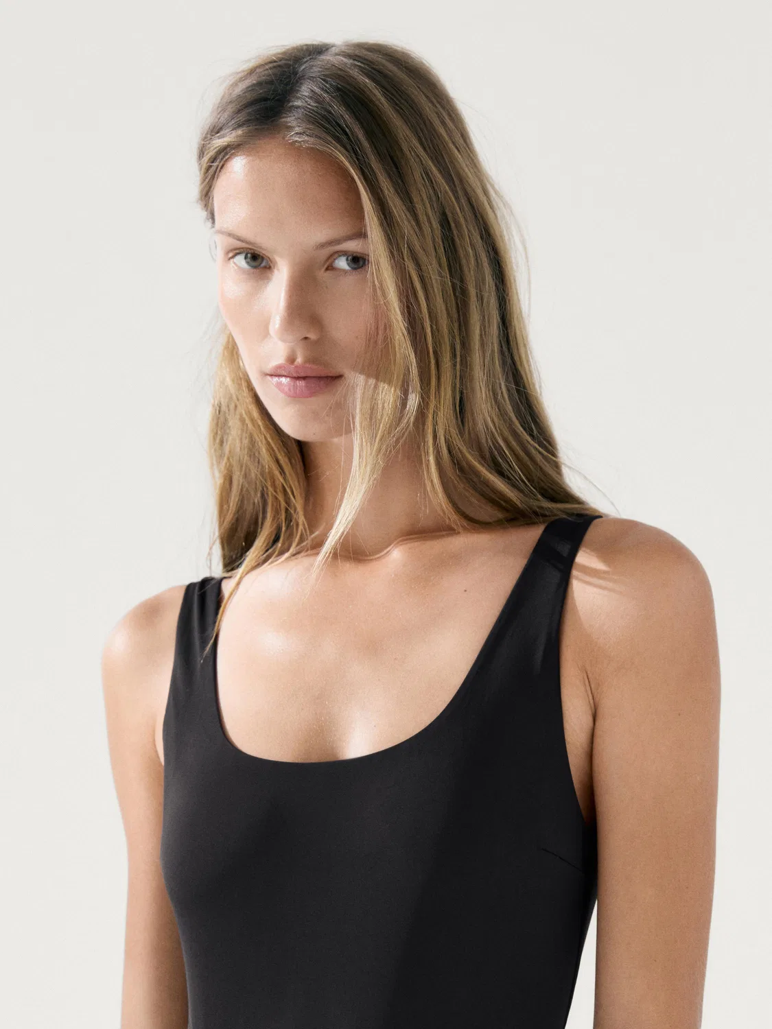 Купальник Massimo Dutti, с отделкой стразами, черный — фото 3