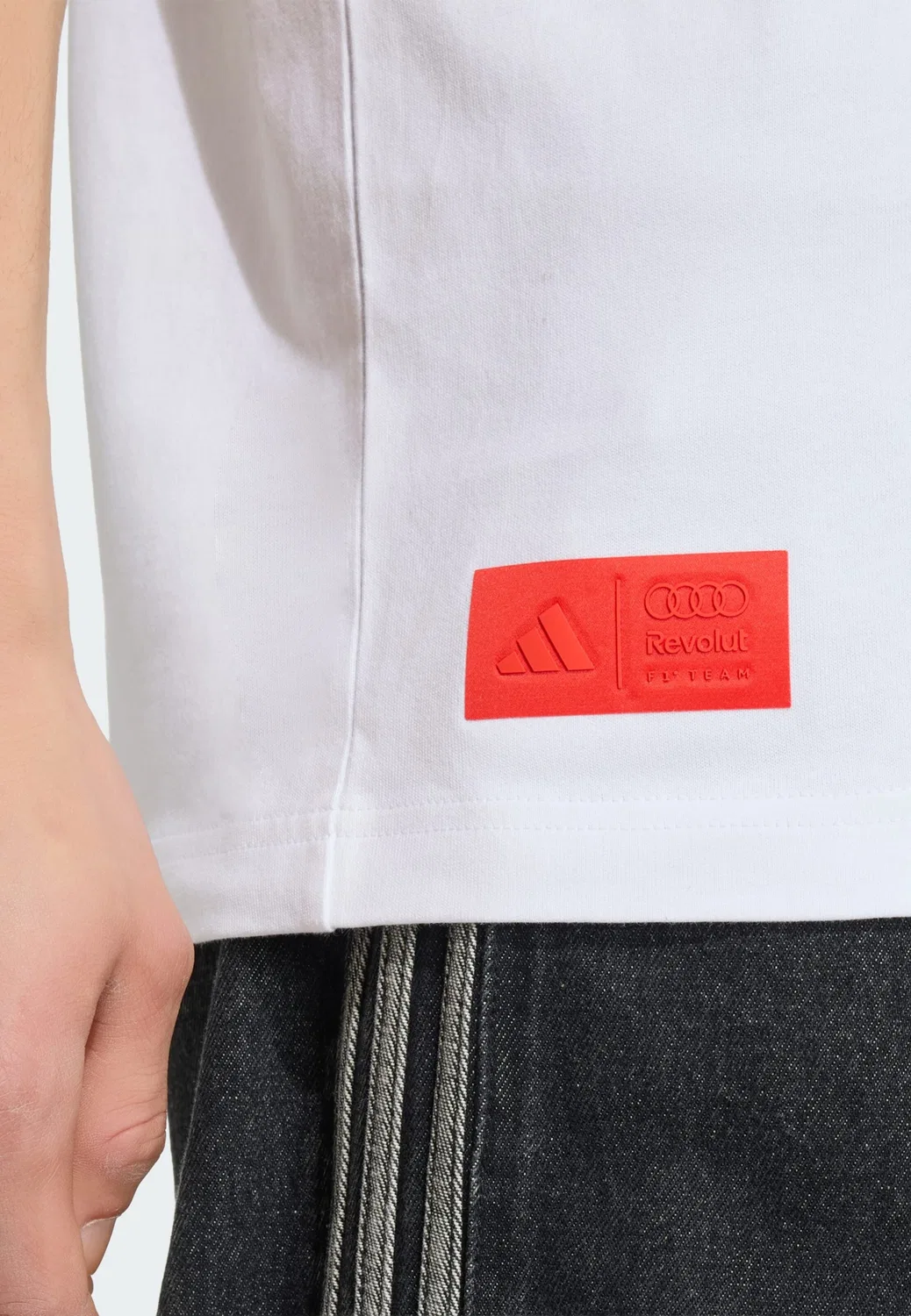 Спортивная футболка Adidas Performance Shirt AU EF GR ll белого цвета — фото 4