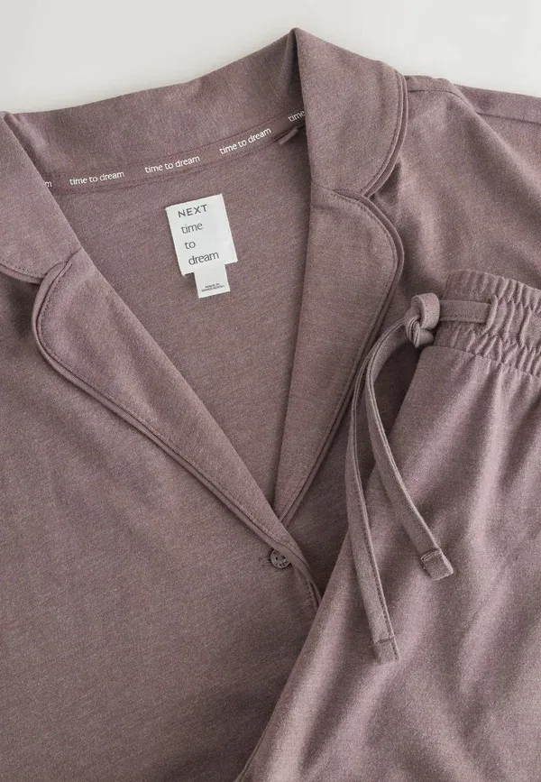 Пижамный комплект из хлопка и полиэстера Regular fit - jersey button through short pyjamas set Next mocha brown, коричневый — фото 4