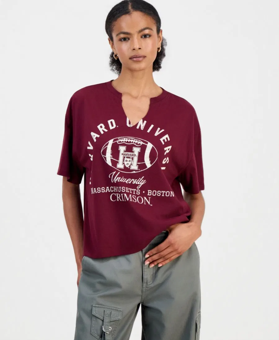 Футболка с вырезом и принтом Harvard Grayson Threads, The Label, Windsor Wine