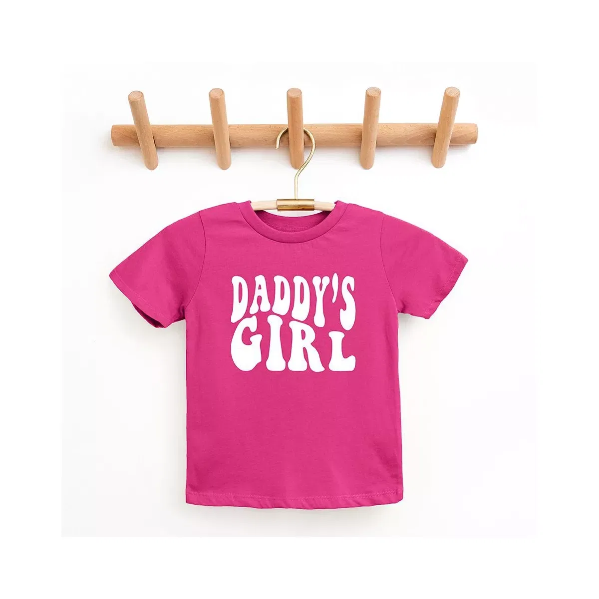 Детская футболка с принтом Daddy's Girl Wavy The Juniper Shop, Berry