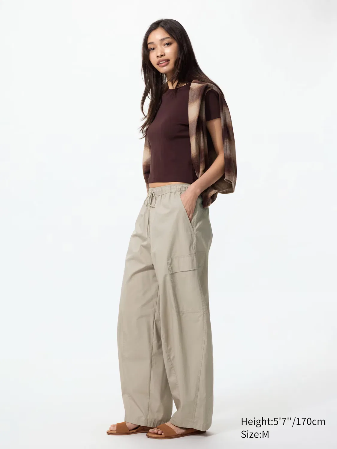 Брюки Uniqlo, рабочие объемные, бежевые