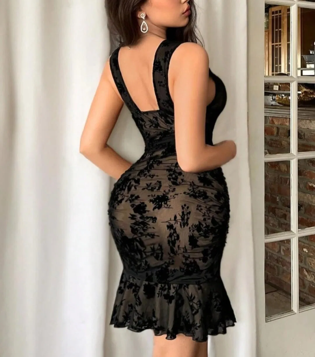 Женское мини-платье с глубоким V-вырезом Flocking Mesh, Black — фото 2