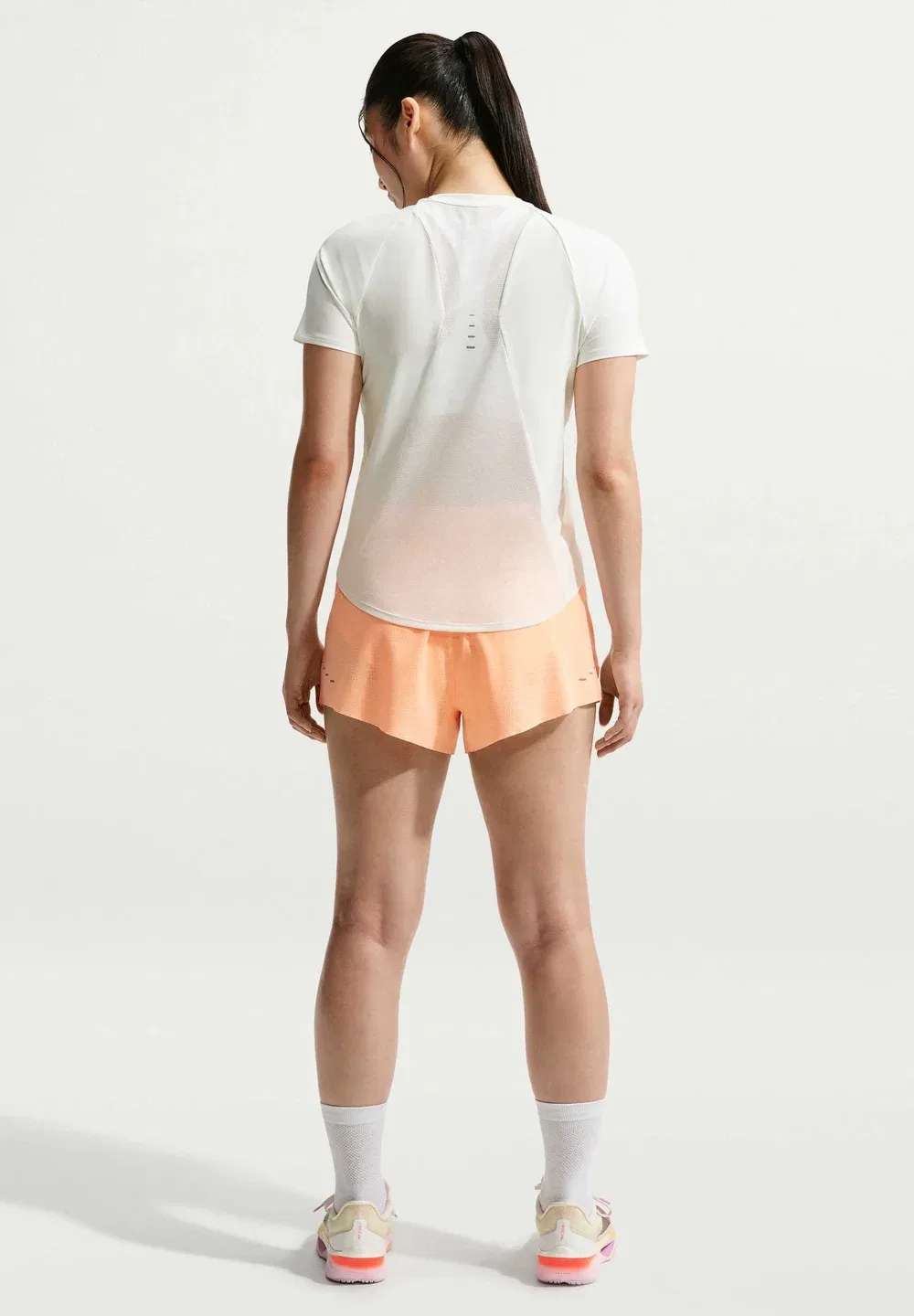 Swift - спортивная футболка Nike Performance, Sail — фото 3