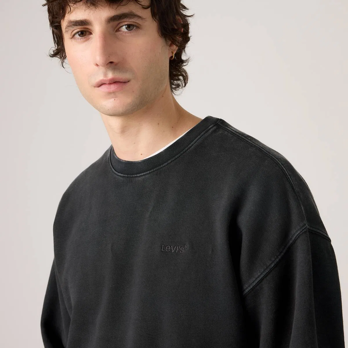Оригинальная толстовка с круглым вырезом Levi's, Faded Wash Jet Black - Black — фото 2