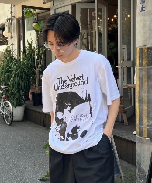 

Chikashitsu + Футболка с коротким рукавом и графическим принтом, Chikashitsu Plus, белый