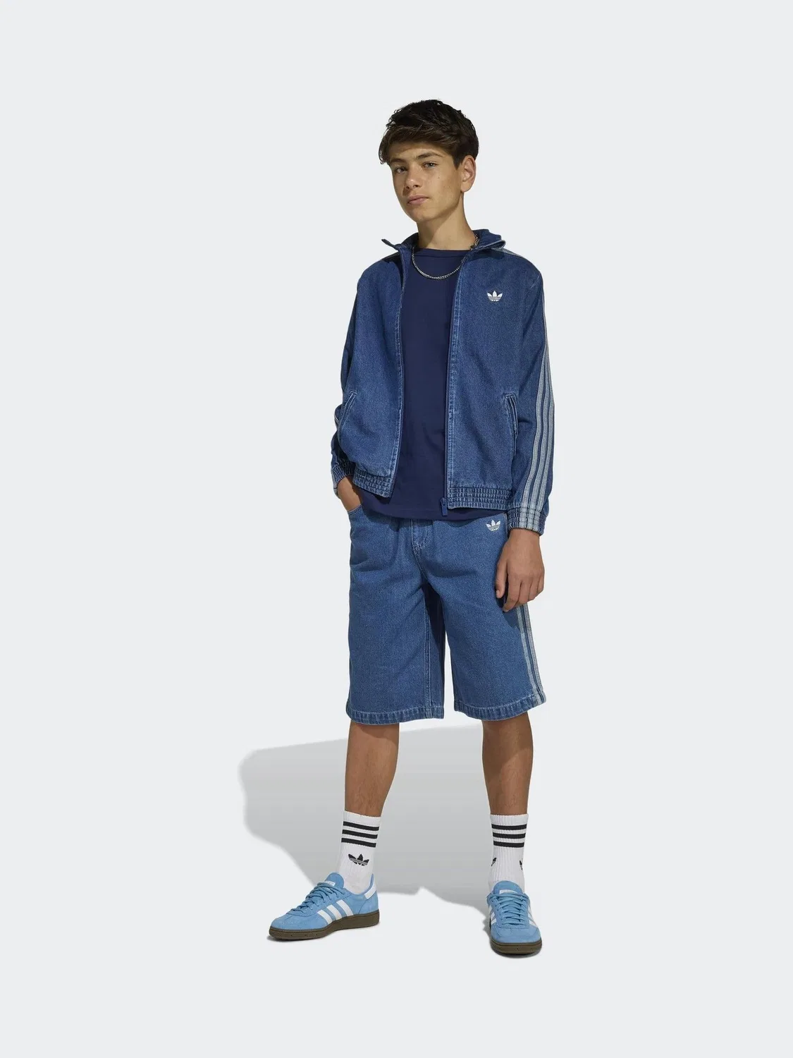 Шорты джинсовые Adicolor, adidas Originals, зеленый — фото 3