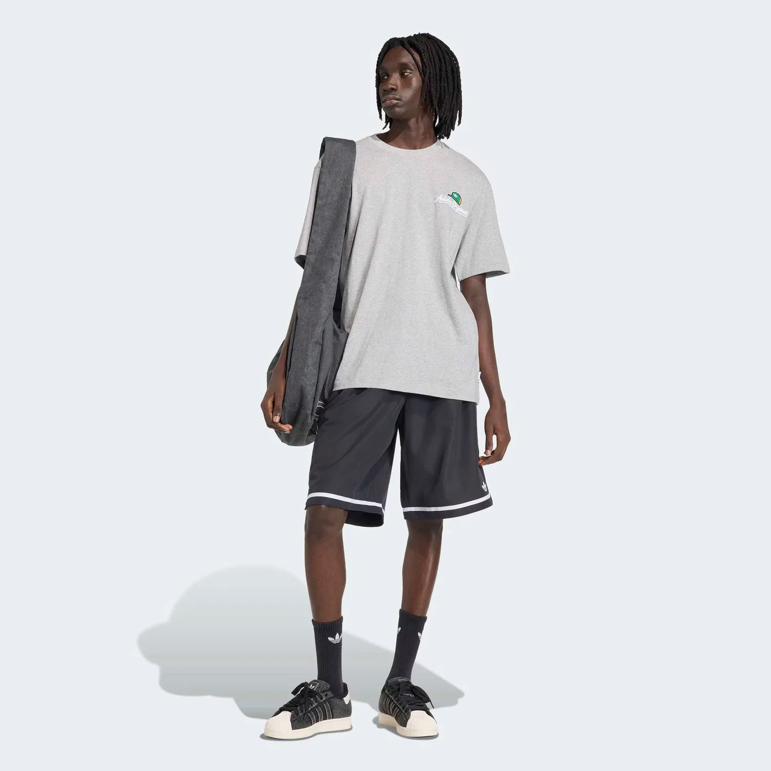 Футболка Adidas Originals серого цвета — фото 3