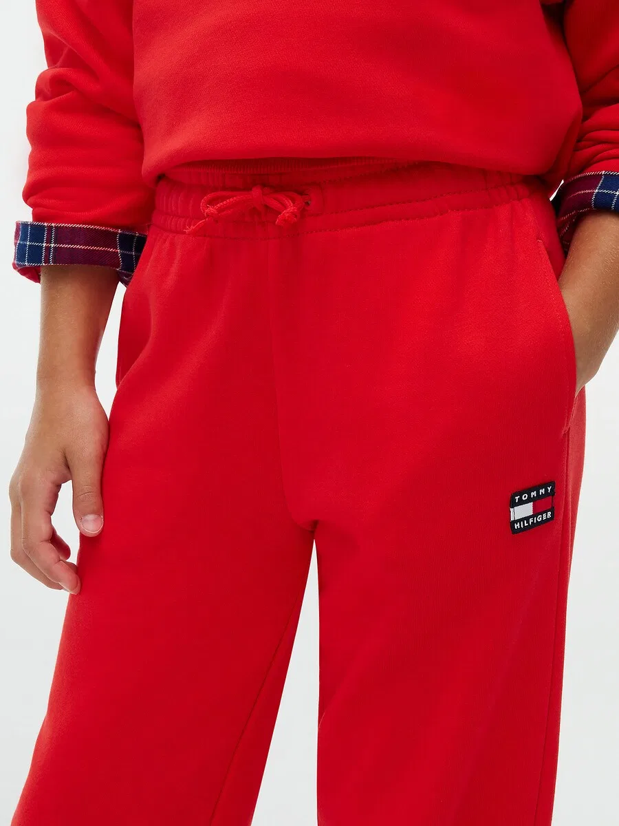 Зауженные брюки TOMMY HILFIGER красного цвета — фото 3