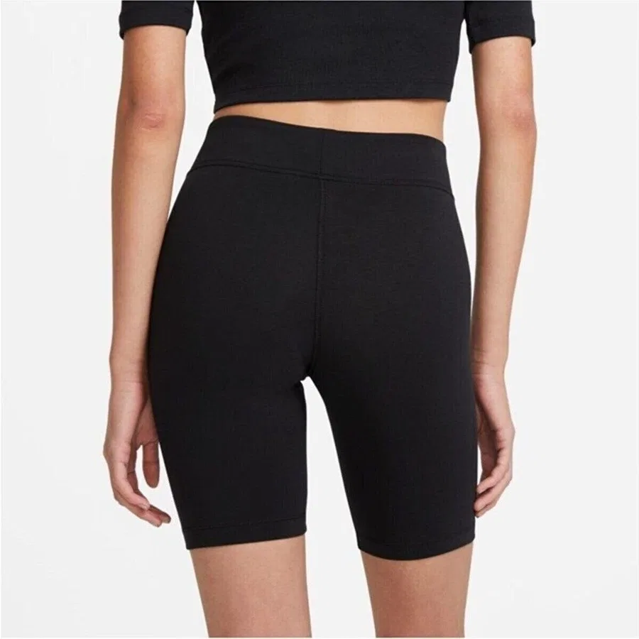 Женские спортивные шорты Nike Sportswear Essential Bike, Черный — фото 2