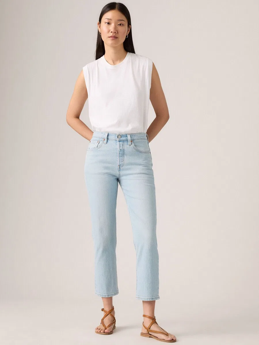 Джинсы LEVI'S Regular '501 CROP' светло-голубого цвета — фото 4
