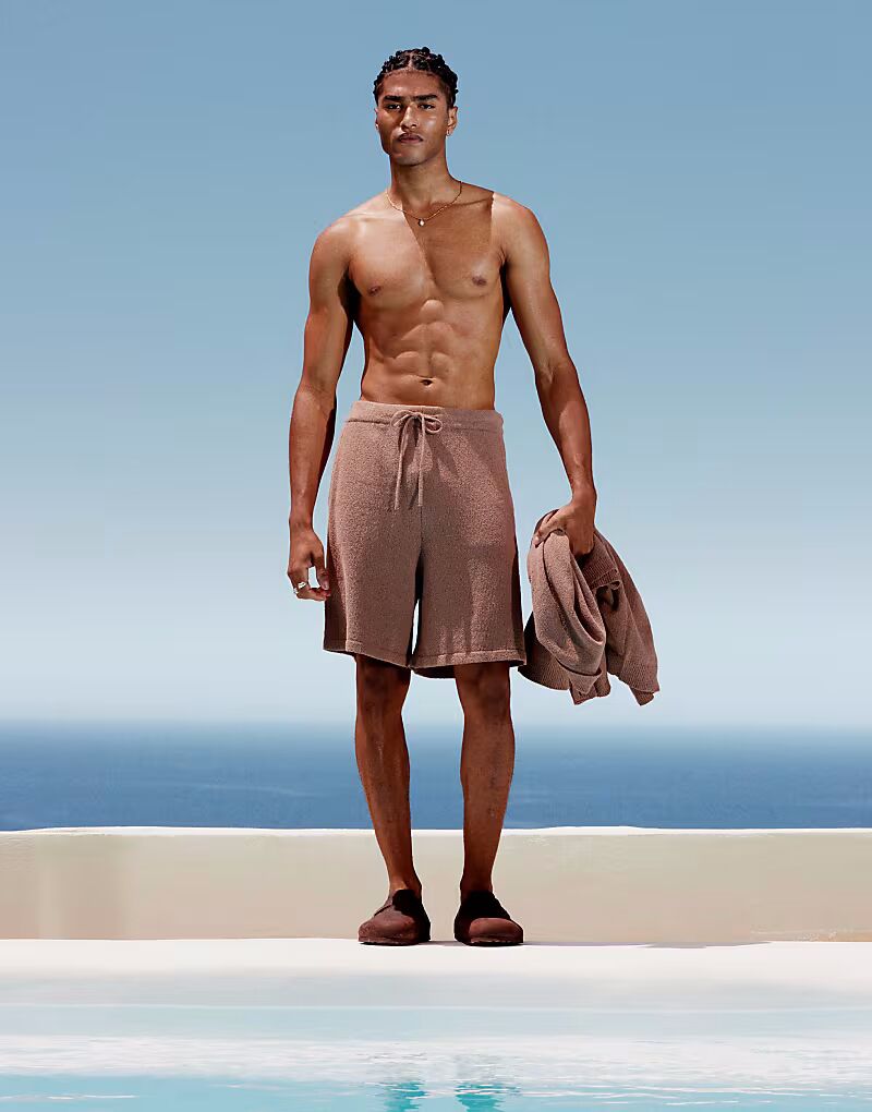 

Легкие текстурированные шорты свободного кроя коричневого цвета Asos Design