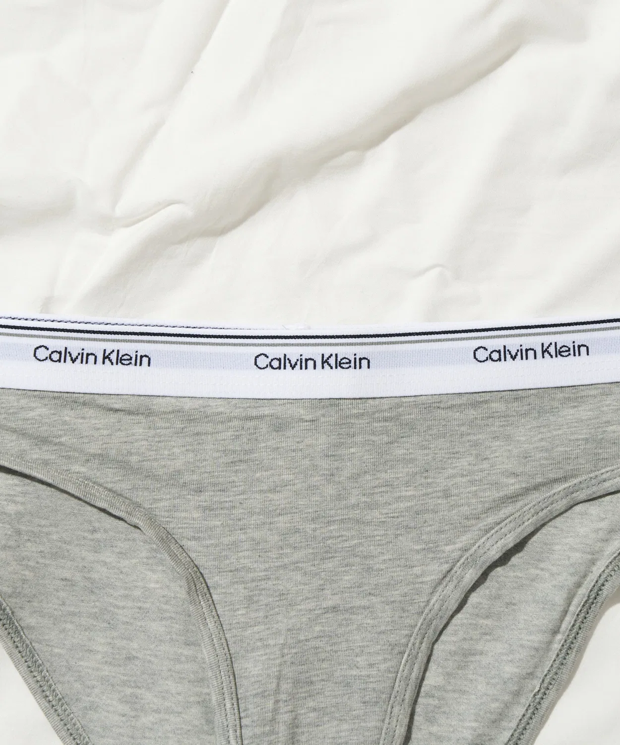 Женские трусы с логотипом, комплект из 3 штук Calvin Klein, Другой 2 — фото 4