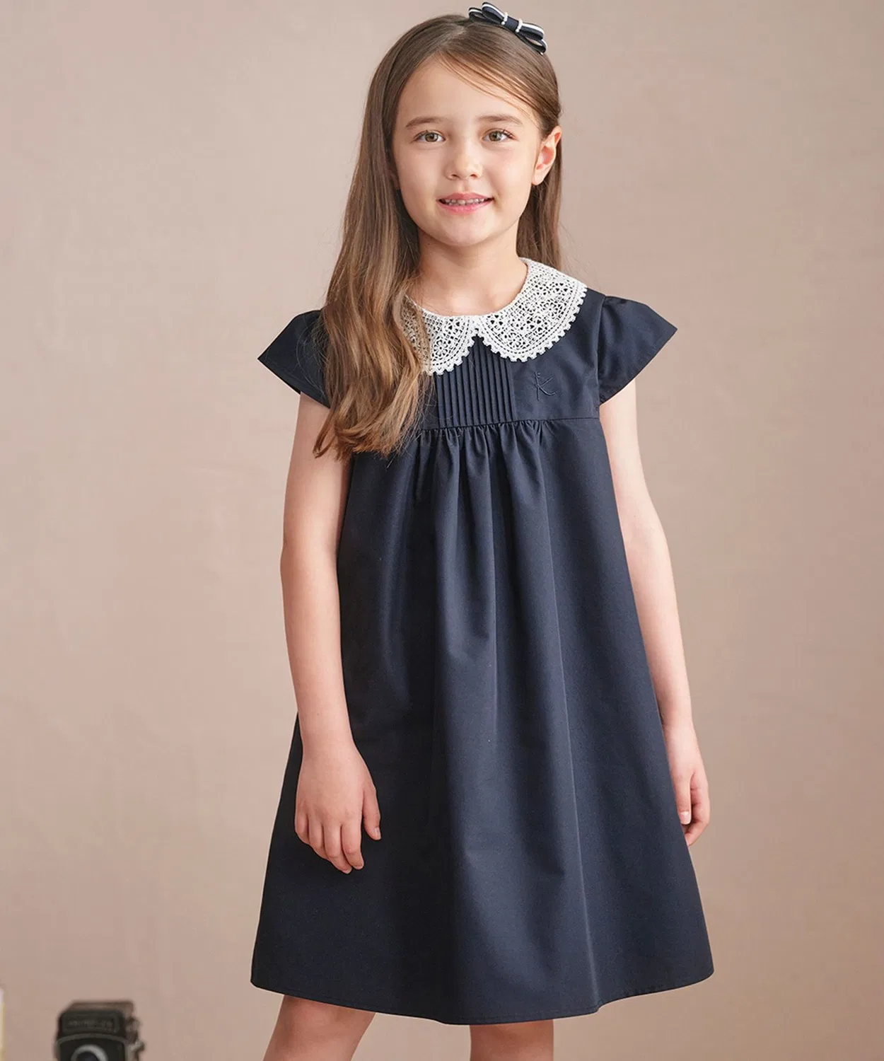 Детское платье-трапеция с кружевным воротником Kumikyoku KIDS, Navy