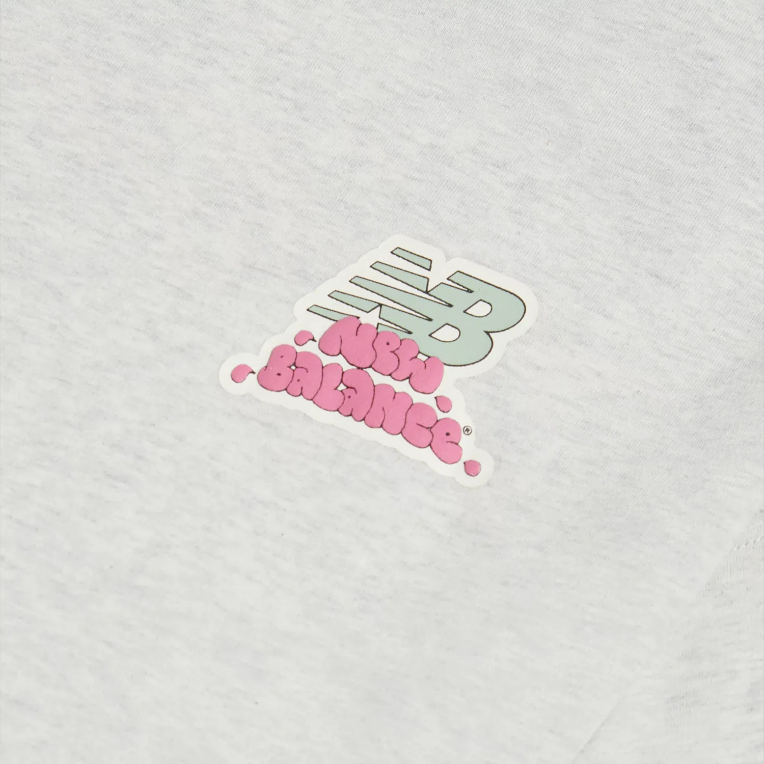 Детская футболка с коротким рукавом и принтом стикеров Sticker Pack Graphic T-Shirt New Balance, Ash Heather — фото 4