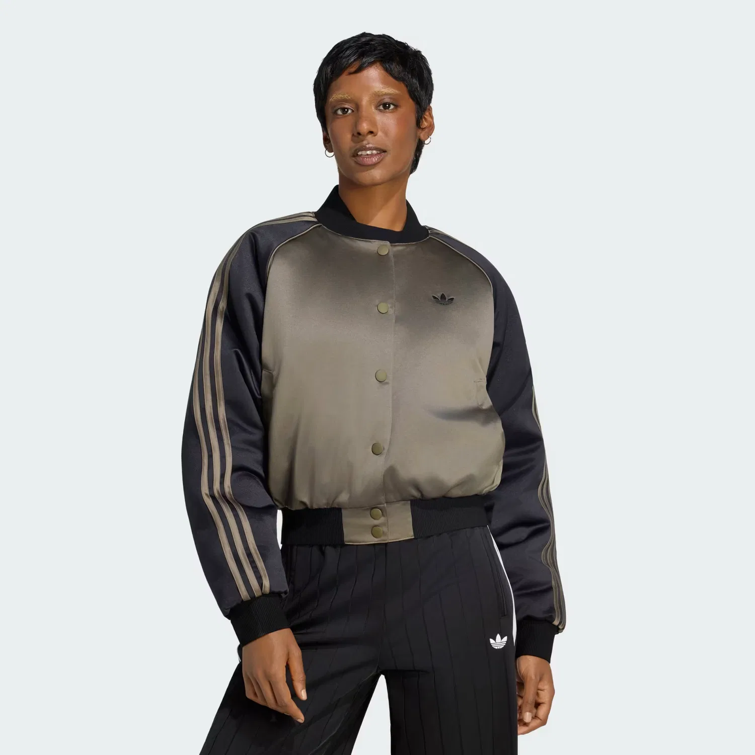 Женская куртка-бомбер из атласа SATIN SST Adidas Originals, Branch/Черный/Темно-золотой
