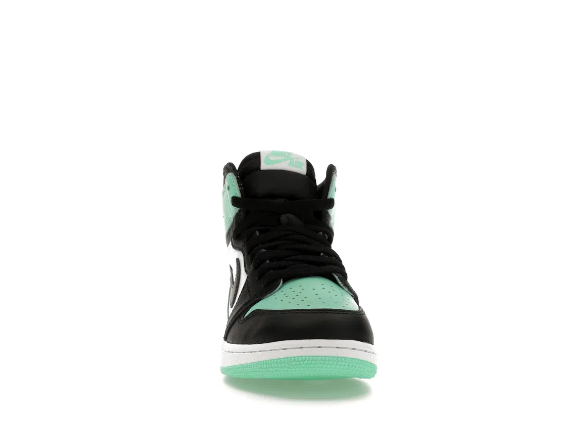 Детские кроссовки Lifestyle с контрастной расцветкой Jordan 1 Retro High OG, White/Black/Green Glow — фото 2