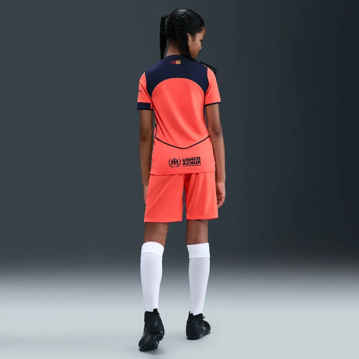 Детская футболка третьей формы CF «Барселона» 2025-2026 Стадион Nike, оранжево-желтый — фото 4