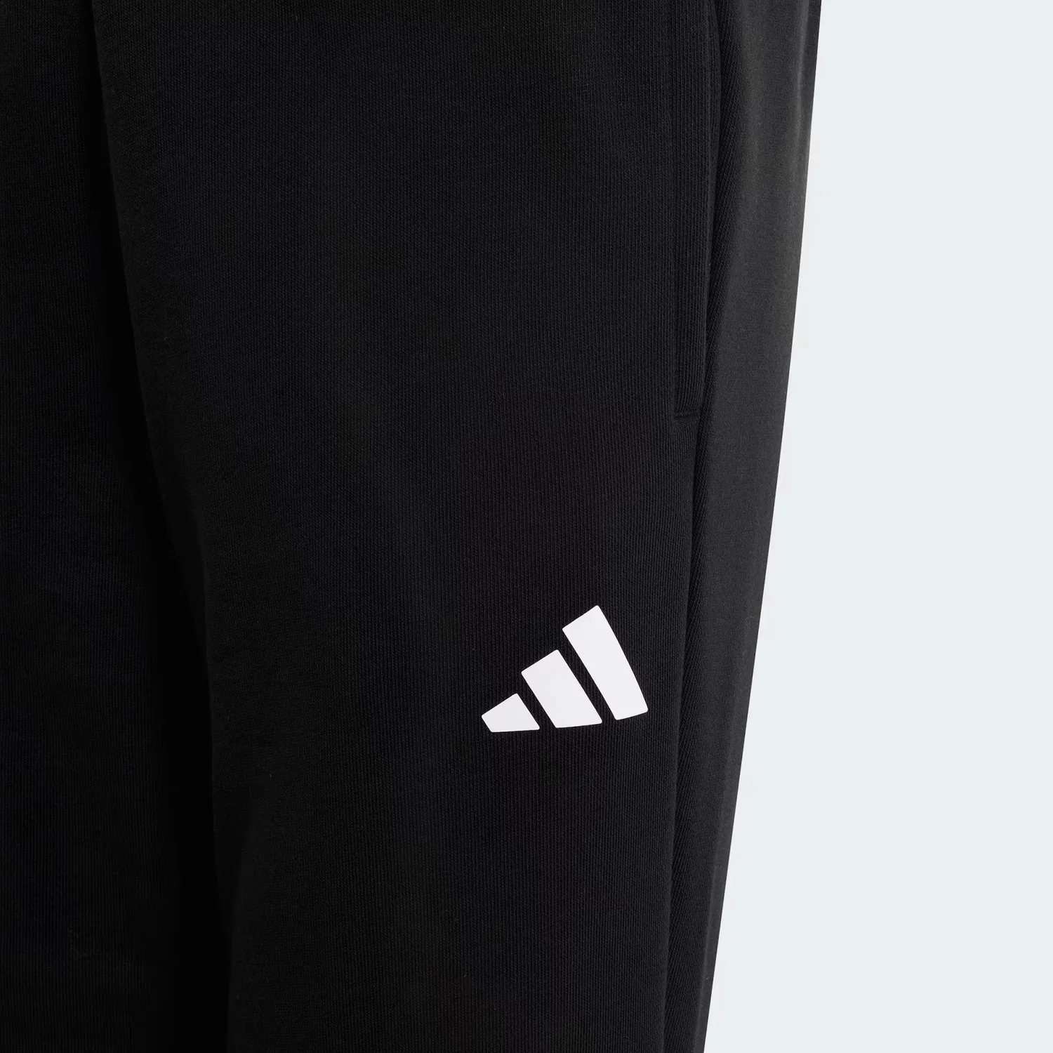 Детские спортивные штаны на шнурке House of Tiro Adidas Sportswear, черный/белый — фото 3
