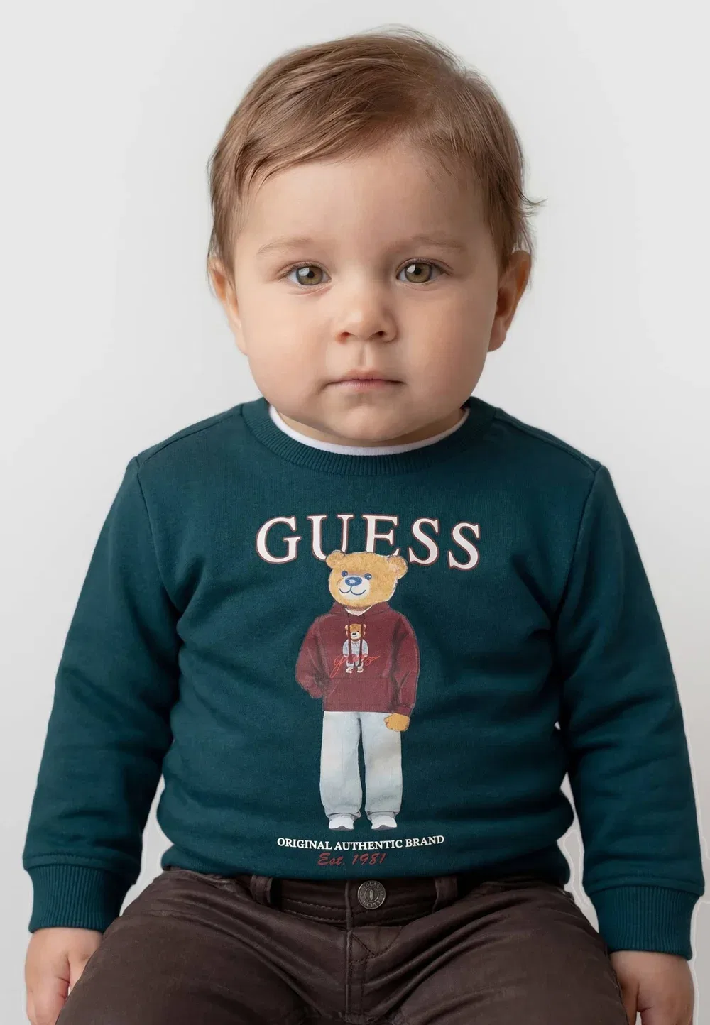 Свободная спортивная футболка унисекс - толстовка Guess, Dunkelgrün