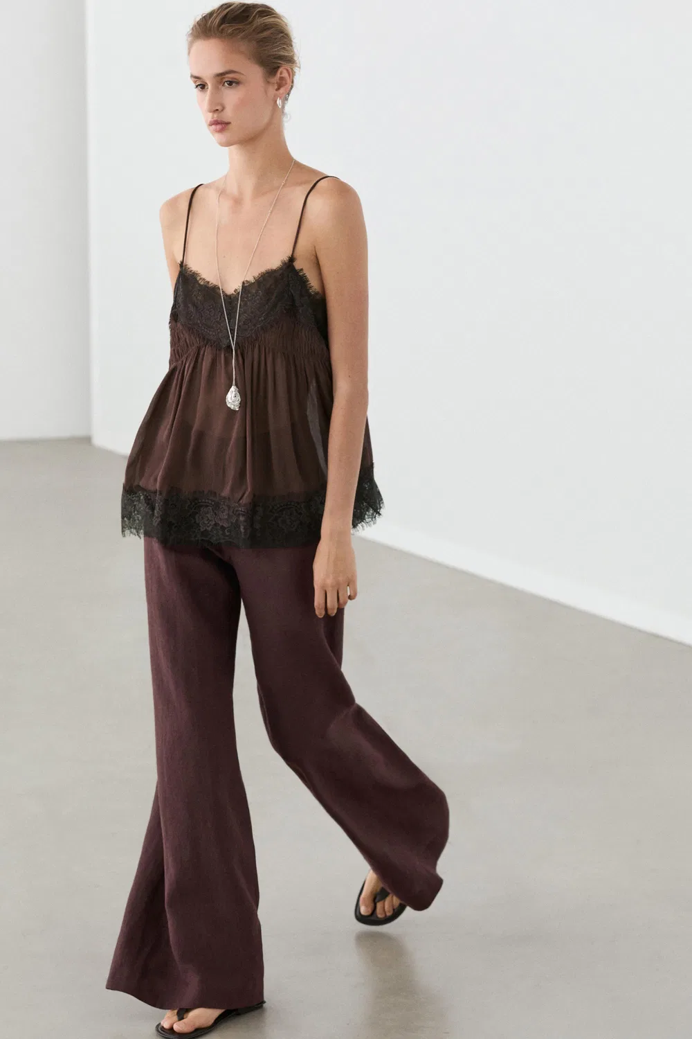 Расклешенные брюки средней посадки из 100% льна Massimo Dutti, Maroon — фото 3