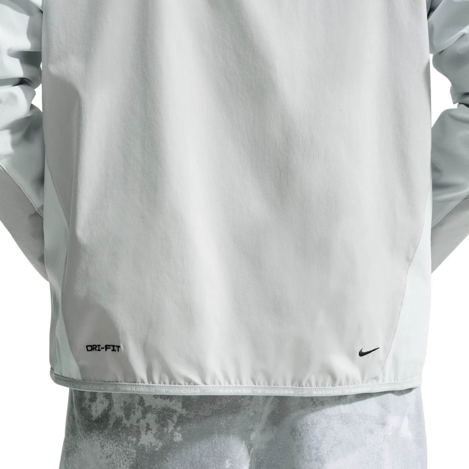 Мужская куртка с длинным рукавом Nike Tech Helios Dri-FIT Shell Jacket, серый — фото 2