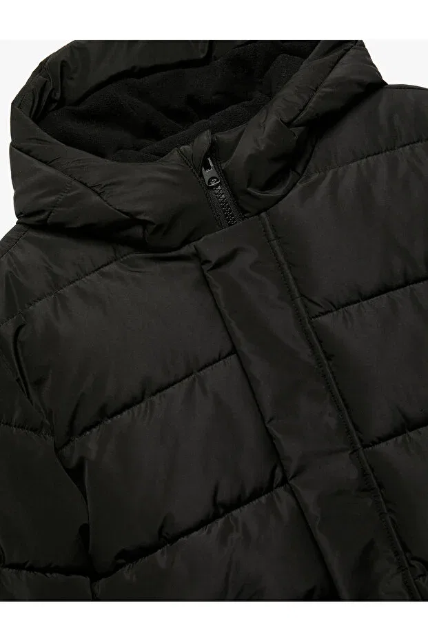 Детское пальто для девочек пуховое с капюшоном Koton, Black — фото 3