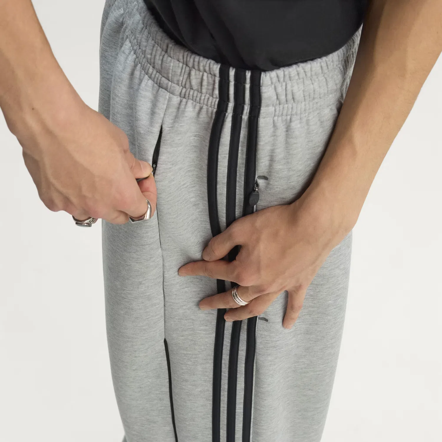 Мужские спортивные брюки свободного кроя Spacer Teamgeist 26 Cutline Adidas Originals, серый меланж — фото 3