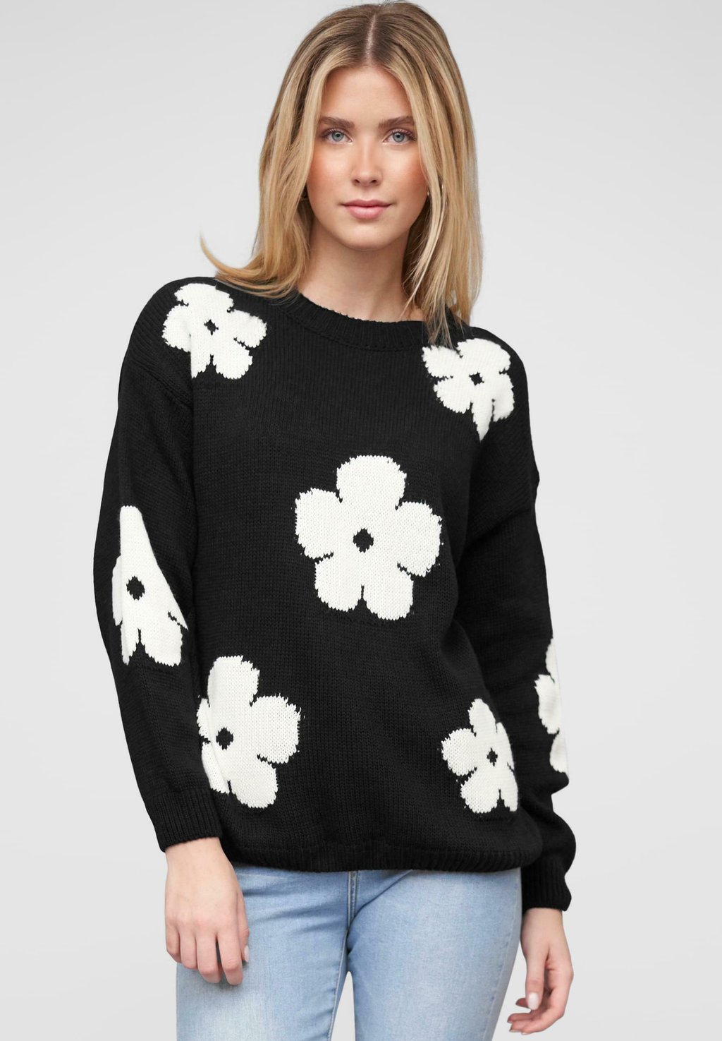 

Джемпер CREWNECK WITH FLOWERS Cloud 5ive, черный